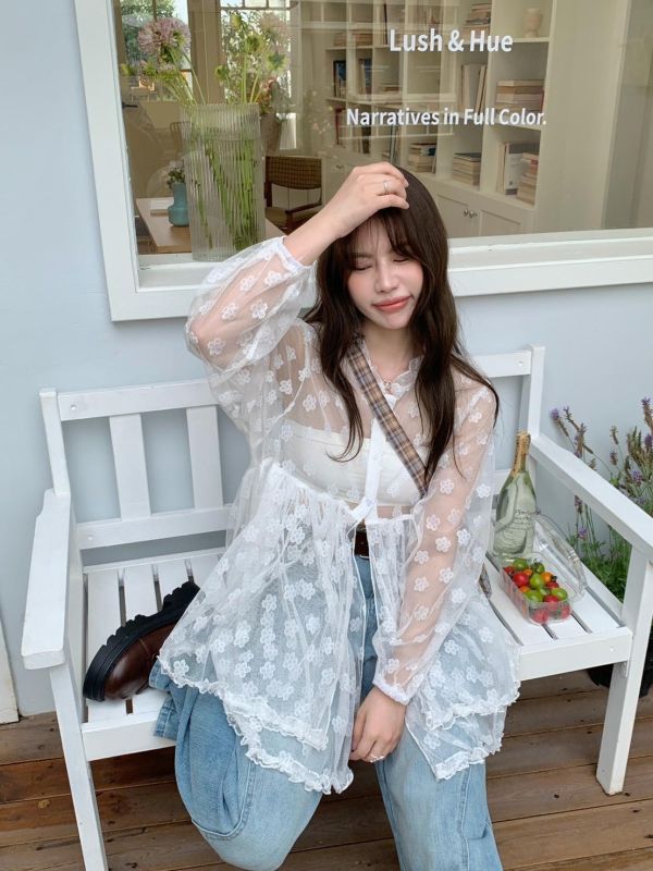 雲朵莊園 立體小花透紗澎感上衣 法式浪漫層次感上衣（2色） 