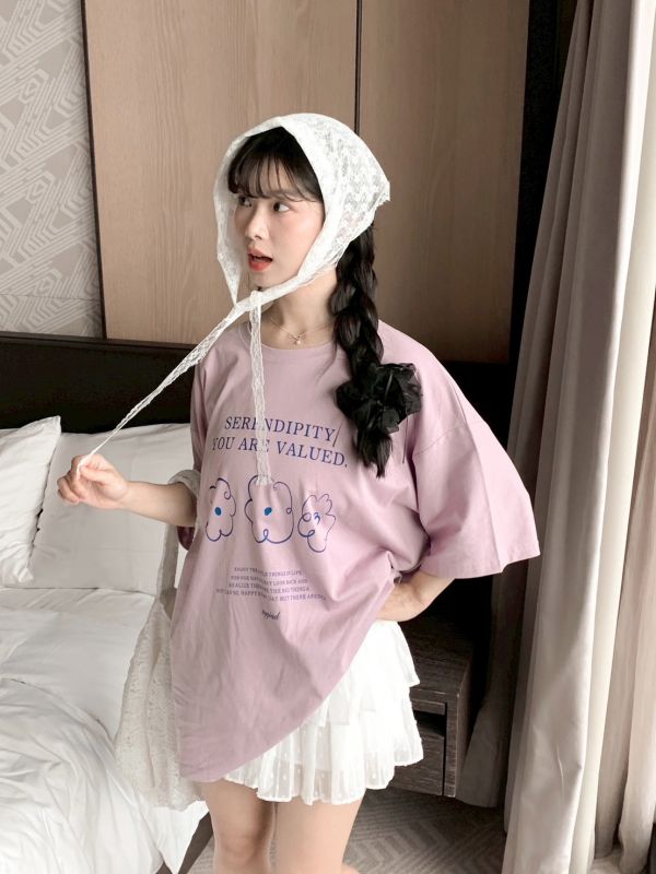 三朵小花極簡風格大Tee 