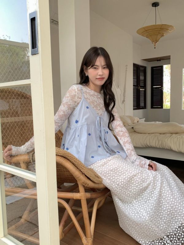 剛剛好的溫柔蕾絲長裙 韓系高腰顯瘦飄逸裙 氣質百搭（2色） 