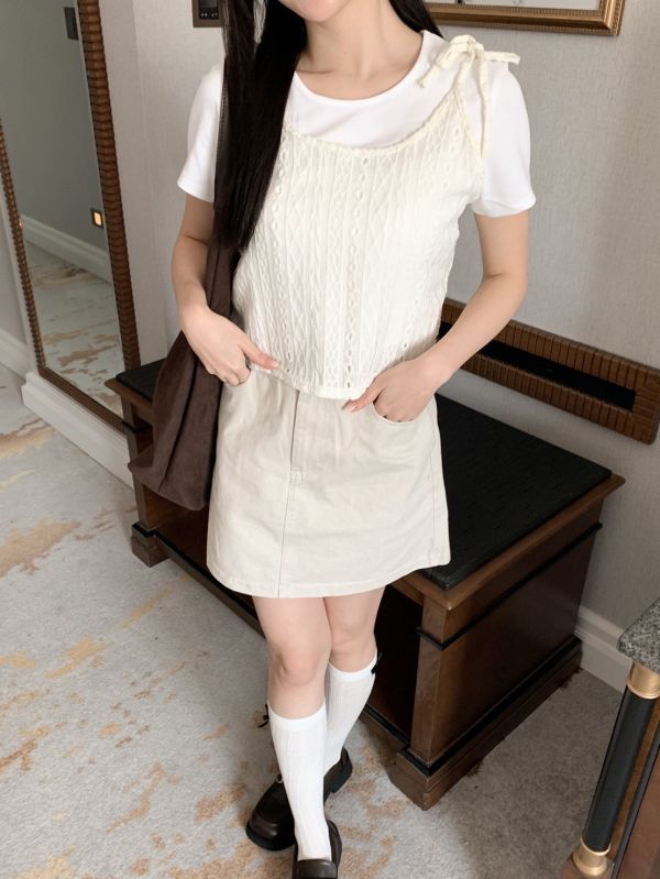 春天的微風 真兩件式花邊吊帶+白短T 