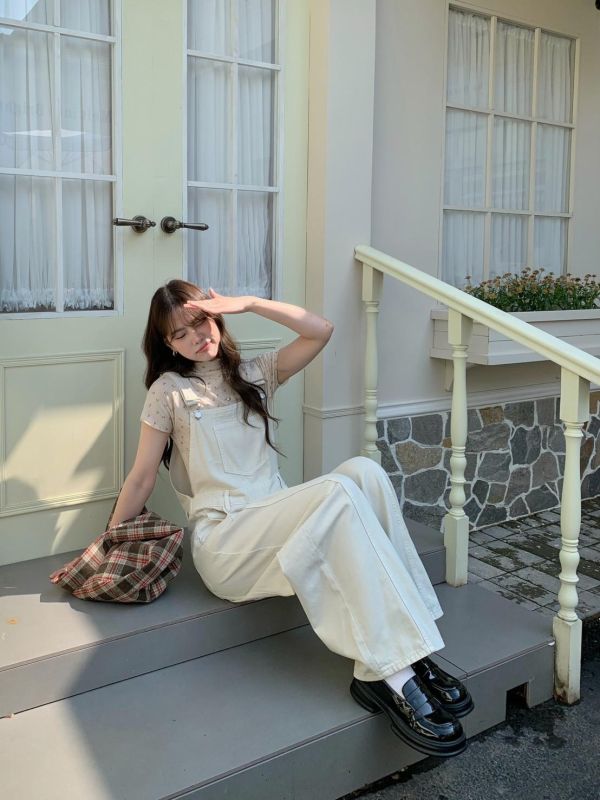 晨霧莊園 寬版吊帶牛仔長褲 法式慵懶感日常穿搭（2色） 