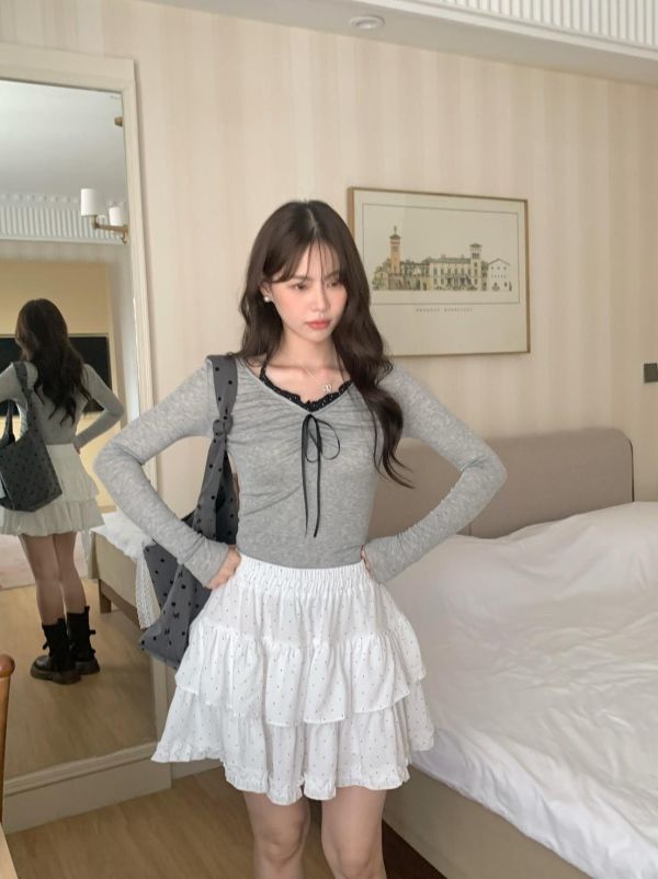 春日心跳蕾絲拼接上衣 蕾絲拼接綁帶長袖上衣 韓系內搭打底（2色） 