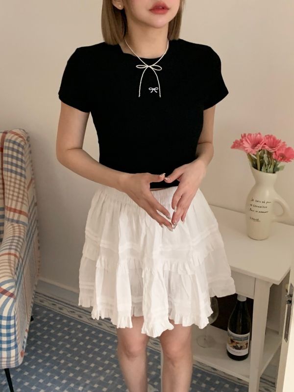 直播熱銷百件 女團風彈力蝴蝶結刺繡短版上衣(6色) 