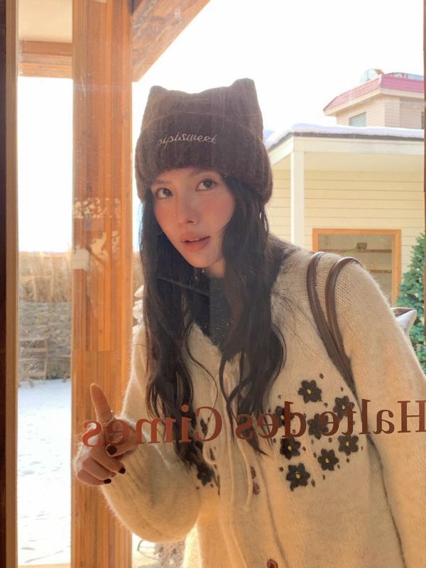 昭和冬日花束  日系復古小花綁帶針織外套 圓領排釦開襟毛衣 秋冬穿搭（3色） 