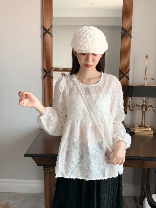 自訂款 晨光輕吻 柔霧羽 立體紋路毛絨感上衣 