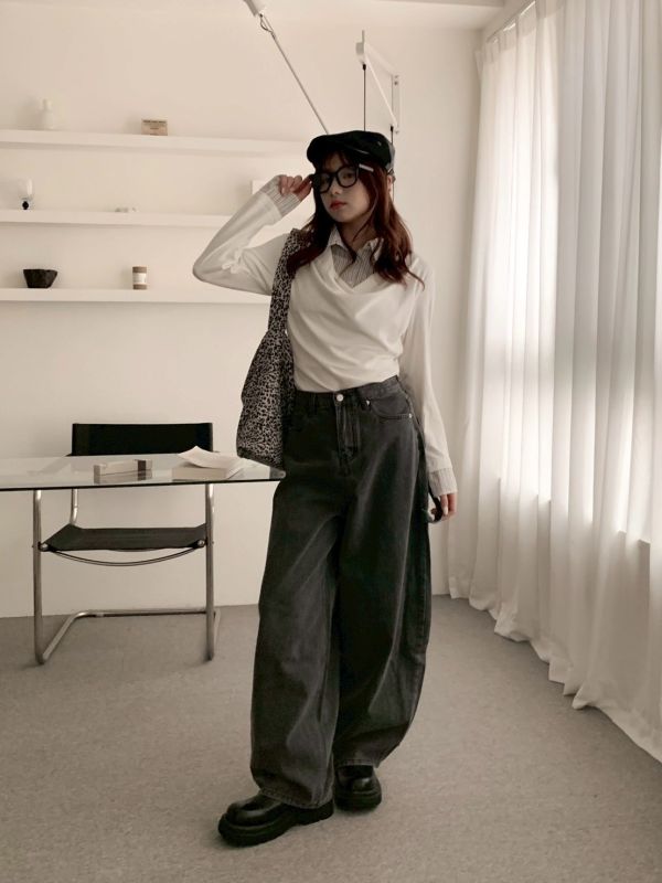 愛心詩篇 立體剪裁彎刀牛仔褲 修飾腿型 （2色） 