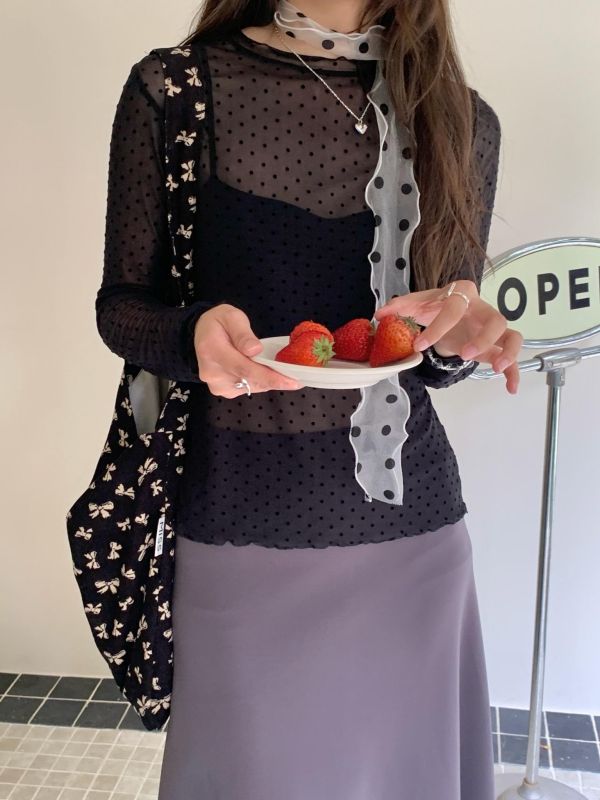 慵懶夜色感點點透膚上衣 微性感內搭 修身打底 （3色） 