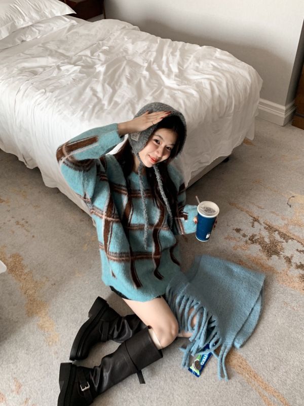 北國暖光 毛絨格紋寬鬆針織上衣 冬季溫柔感必收（3色） 