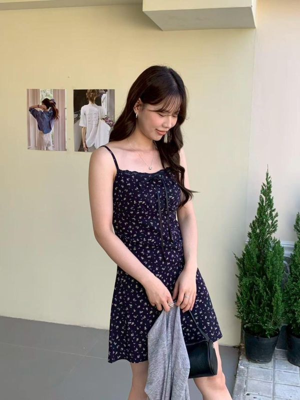 歐式小鎮日常 碎花細肩背心＋柔霧短版罩衫兩件套 