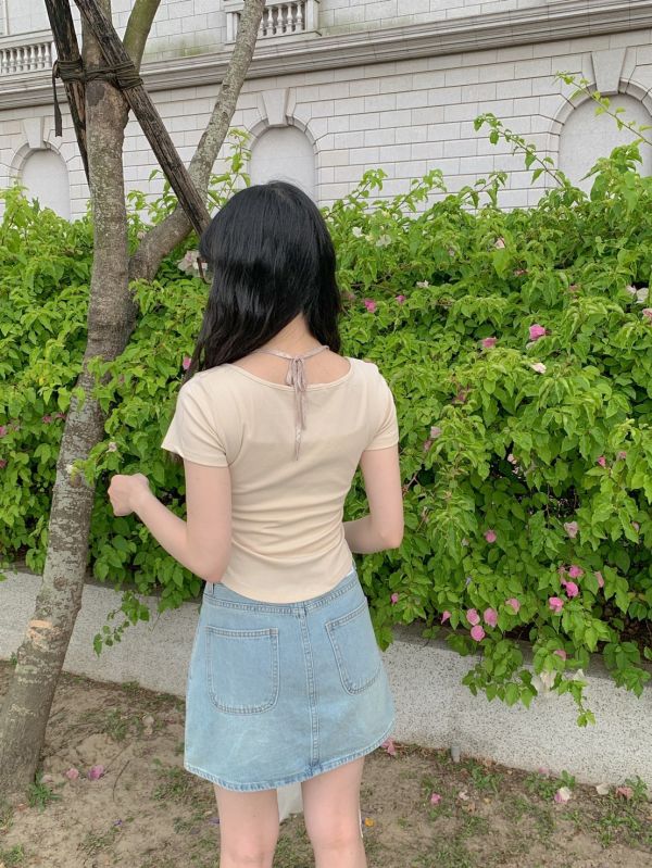 輕甜小心機 純慾風兩件式繞脖綁帶上衣 