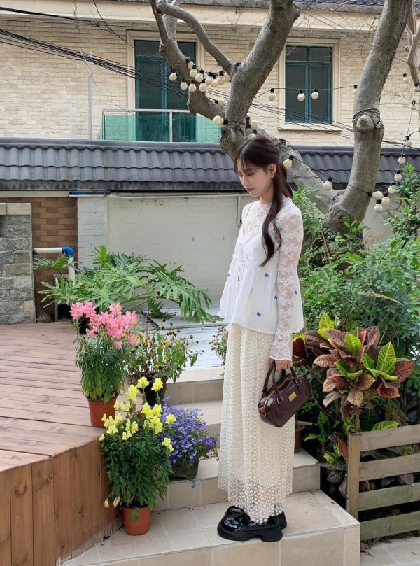 剛剛好的溫柔蕾絲長裙 韓系高腰顯瘦飄逸裙 氣質百搭（2色） 