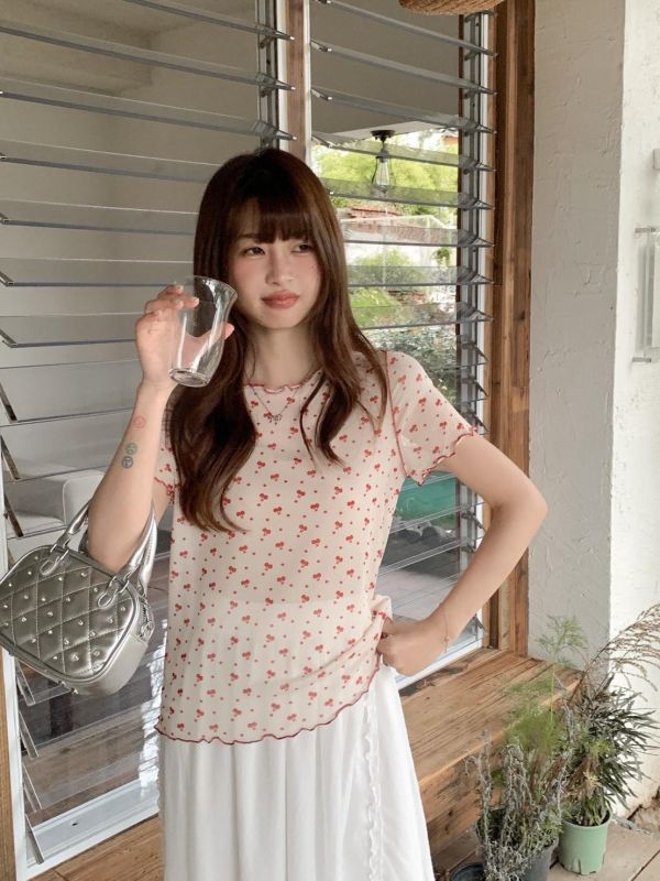 櫻桃糖心 網紗上衣  韓系印花透膚打底衫 百搭短袖（4色） 