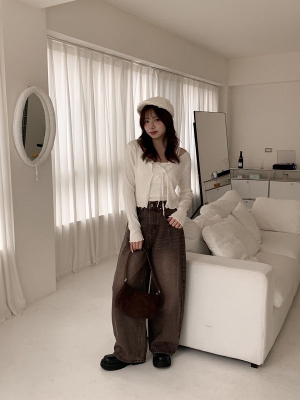 大長腿濾鏡 高腰微復古寬版牛仔長褲 顯瘦挺版 直筒修飾 腿長褲（3色） 