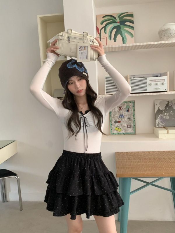 春日心跳蕾絲拼接上衣 蕾絲拼接綁帶長袖上衣 韓系內搭打底（2色） 