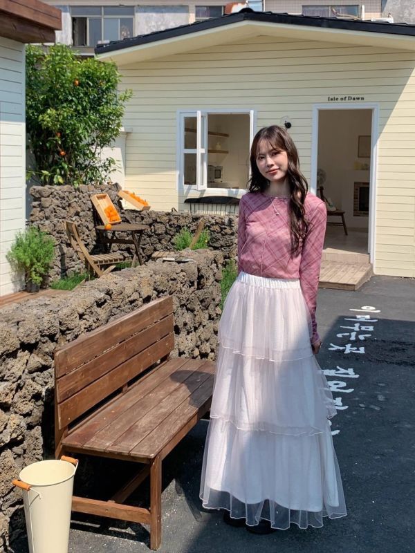 歐系少女層次感 格紋透膚長袖 木耳邊打底上衣（3色） 