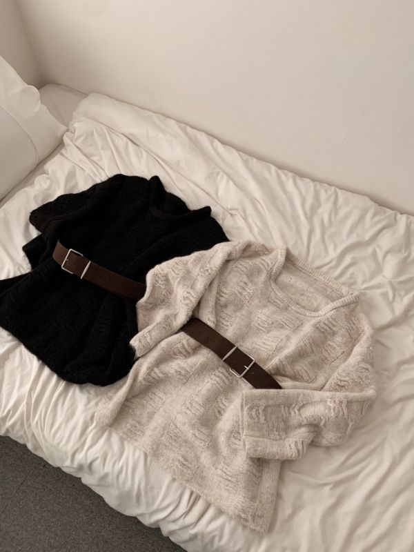 繫住溫柔 毛絨針織上衣＋麂皮腰帶 （2色） 