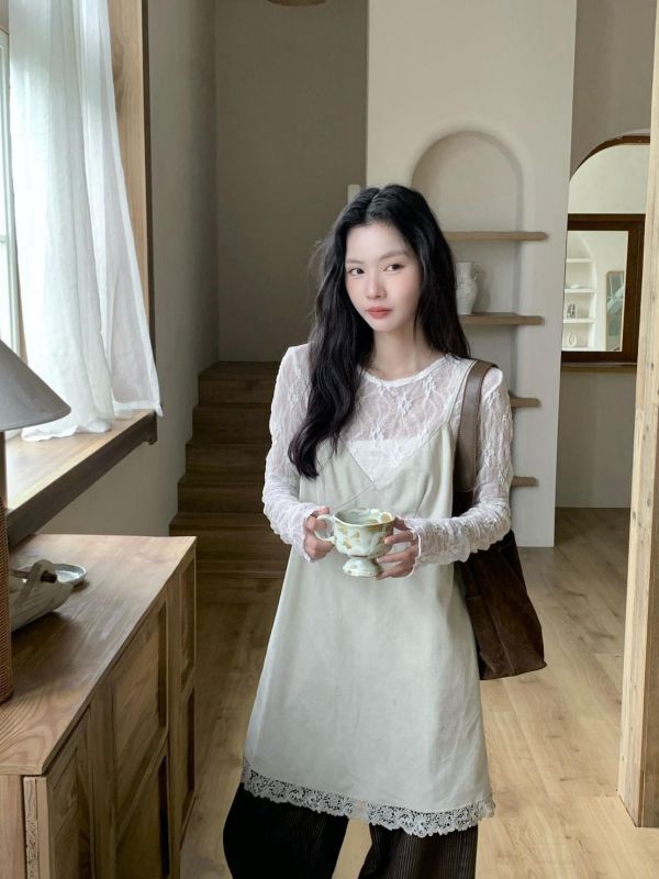 復古映畫麂皮背心裙   蕾絲裙擺 細肩帶背心（2色） 