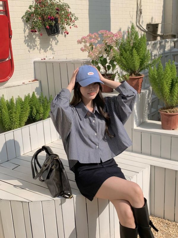 弘大慵懶條紋襯衫 條紋層次短版襯衫 韓系前短後長設計 （2色） 