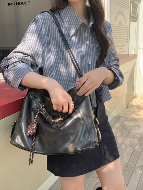 弘大慵懶條紋襯衫 條紋層次短版襯衫 韓系前短後長設計 （2色） 