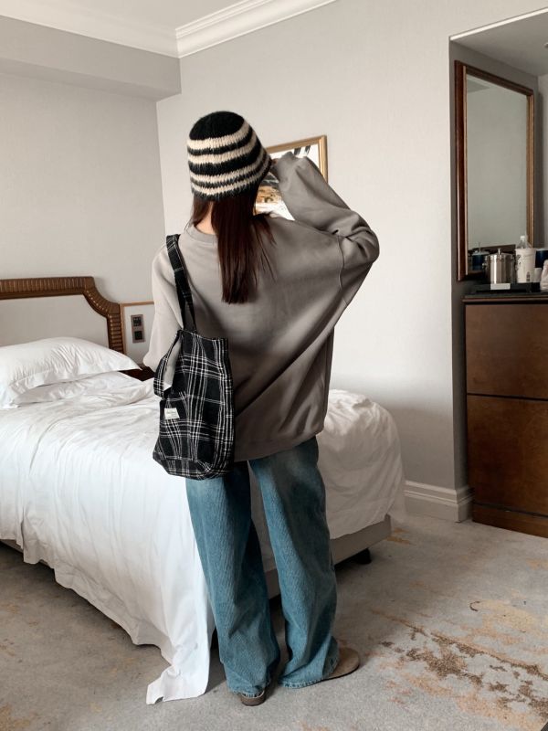 首爾校園日常 韓系字母大學T 休閒百搭 