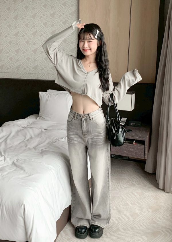 自帶濾鏡 灰色直筒褲 