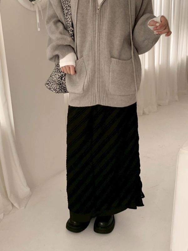 輕鬆優雅 毛絨感光澤直筒半裙 開衩設計長裙（3色） 