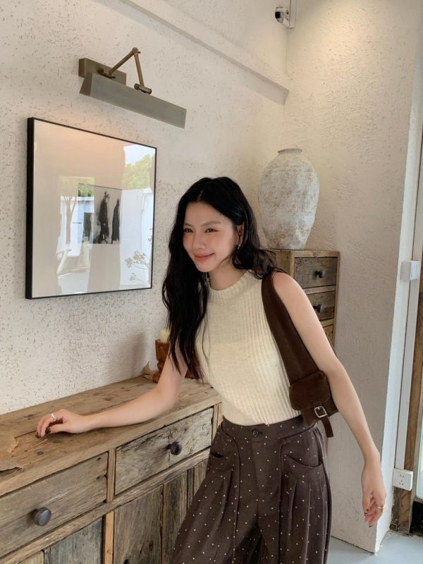 秋日極簡羊絨背心 半高領坑條無袖針織上衣 韓系修身疊穿背心(5色） 