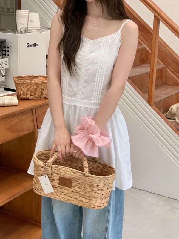 巴黎白晝 細節壓紋層次小白裙 法式溫柔氣質洋裝 