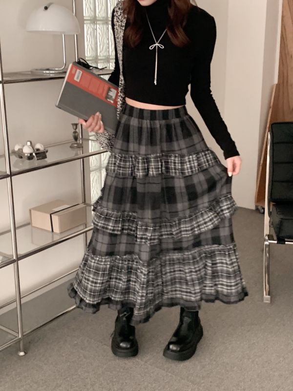 在裙擺裡藏了一點浪漫 多層次格紋蛋糕長裙 顯瘦鬆緊腰 （2色） 