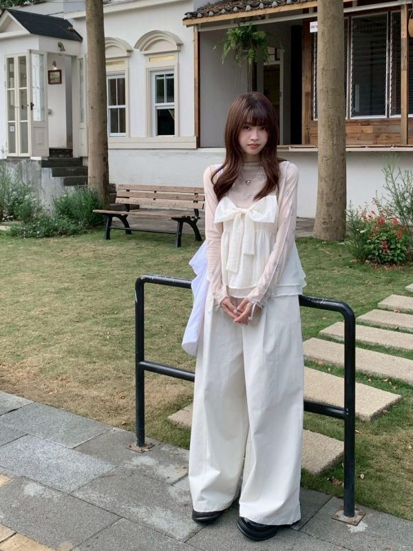 聖水洞花語背心 韓系甜妹背心 荷葉背心 顯瘦背心 百搭上衣（2色） 