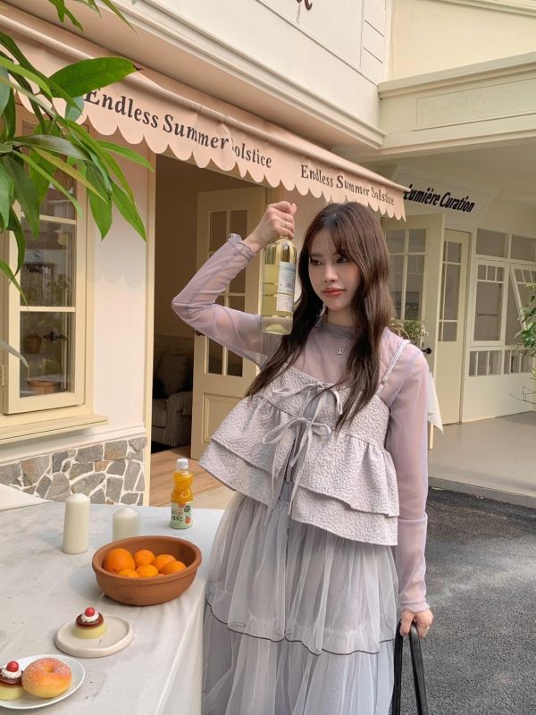 法式微甜 透膚紗感內搭＋立體花紋澎澎背心套裝（4色） 