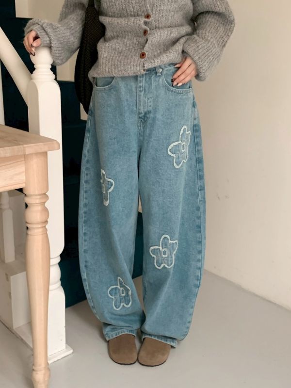 霧藍花信 小花刺繡牛仔寬褲高腰顯瘦 直筒寬褲（2色） 