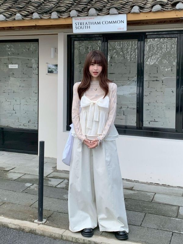 聖水洞花語背心 韓系甜妹背心 荷葉背心 顯瘦背心 百搭上衣（2色） 