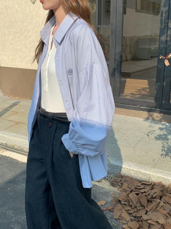 秋日書店散步 花花扣寬鬆長袖襯衫 日系文青長版上衣 秋季百搭襯衫 