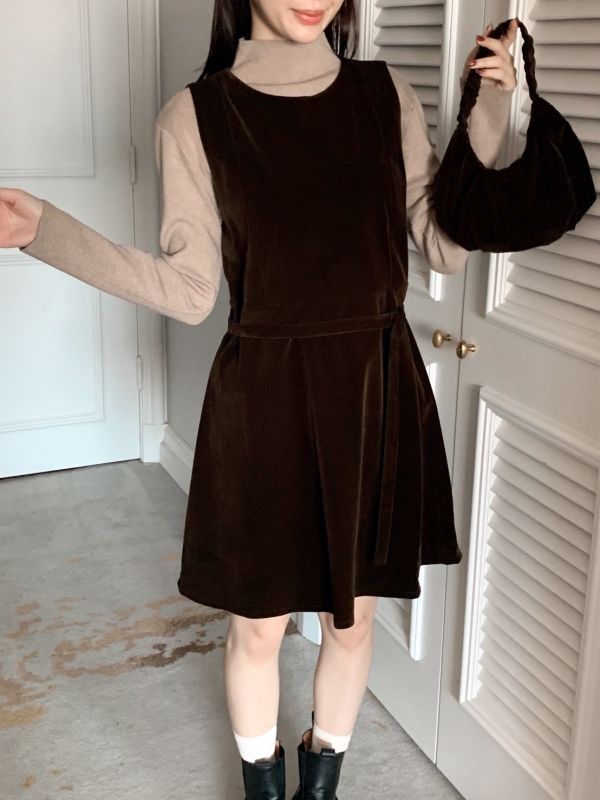 韓系天鵝絨光氣質綁帶小禮服  附贈包包 約會必收 