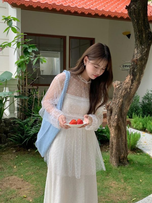 柔霧戀愛濾鏡 點點透紗上衣 層次蛋糕感 微透輕甜長袖上衣（3色） 