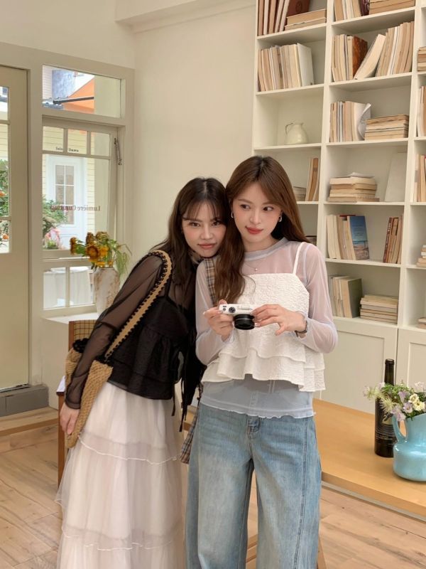 法式微甜 透膚紗感內搭＋立體花紋澎澎背心套裝（4色） 