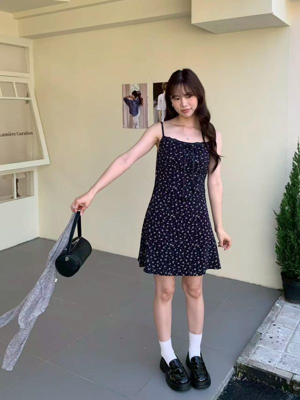 歐式小鎮日常 碎花細肩背心＋柔霧短版罩衫兩件套 