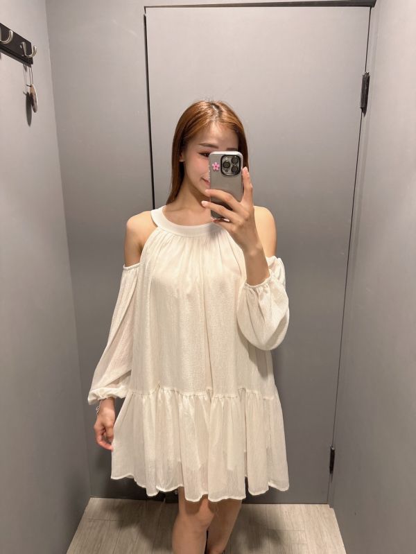 削肩斷袖雪紡洋 