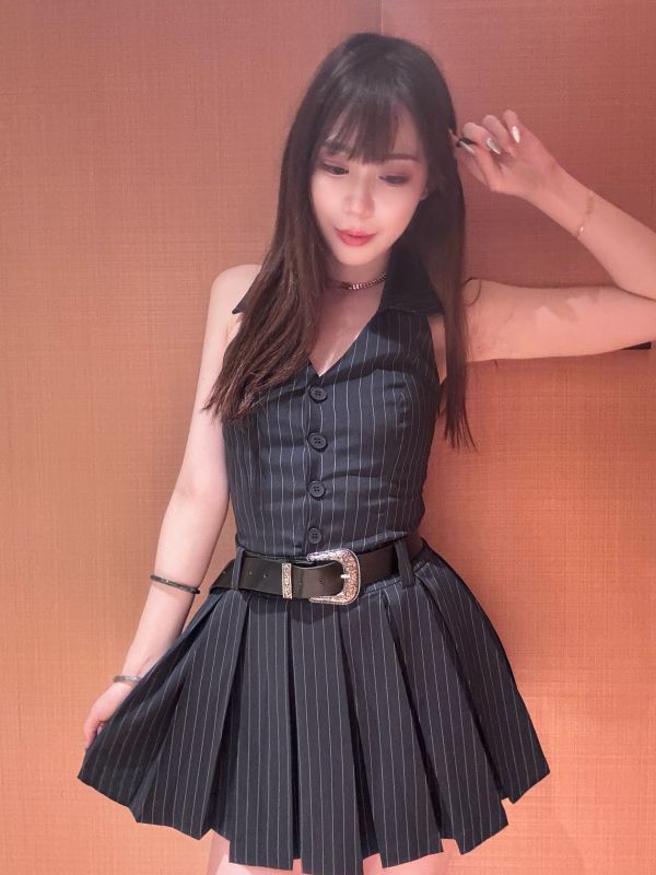 質感襯衫掛脖條紋洋裝（附腰帶） 