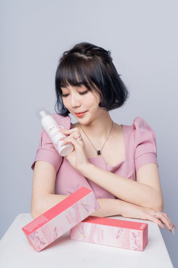 Aurora.C沁香潔膚私密慕斯 