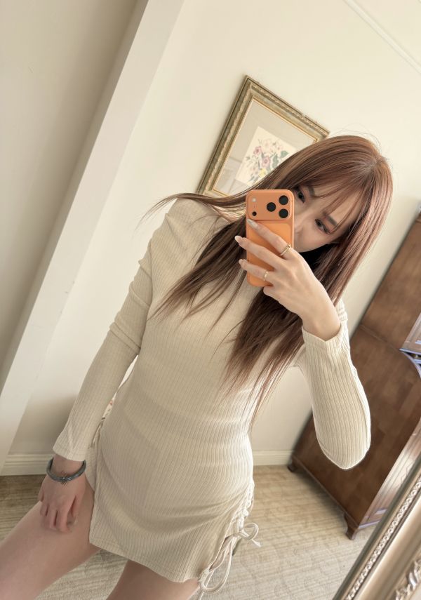 針織斜肩一字領抓皺套裝 