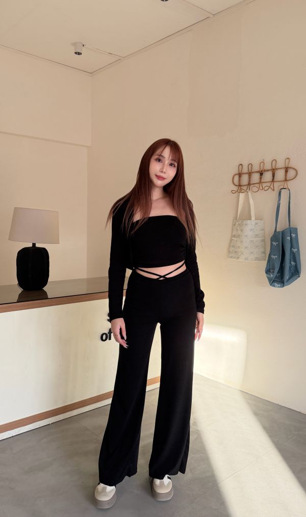 微喇叭褲交叉綁帶平口三件式個性套裝 