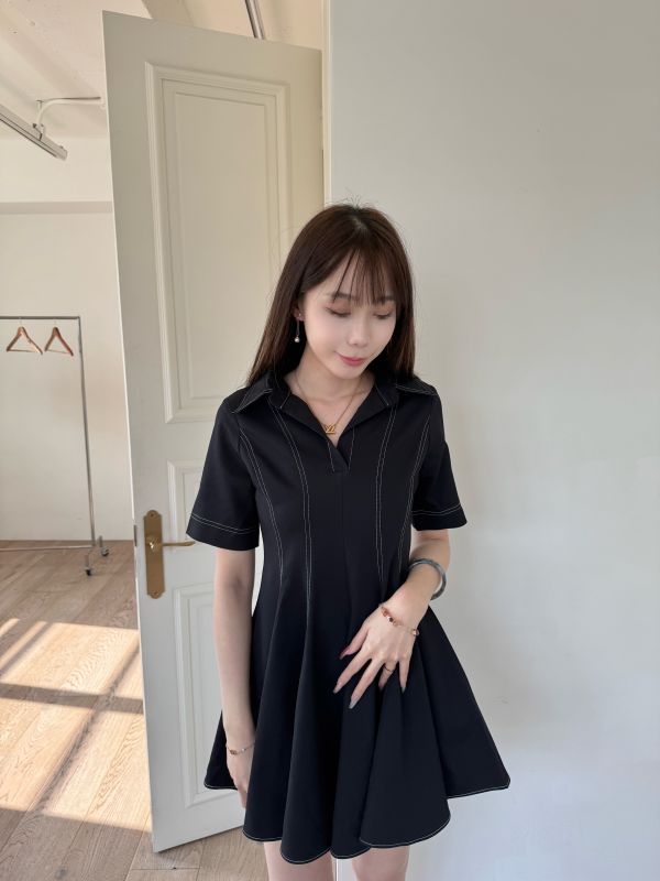 正韓質感翻領春色明顯百褶裙洋 