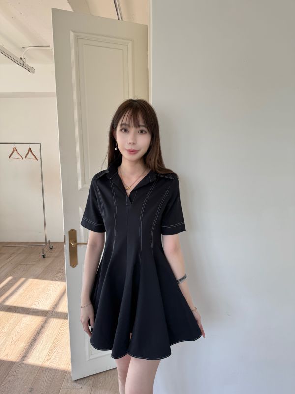 正韓質感翻領春色明顯百褶裙洋 