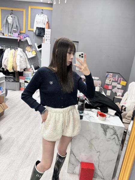 QQ毛鬆緊綁帶短褲 