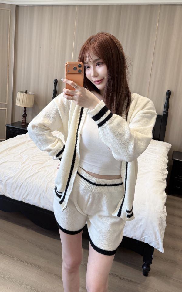 學院風滾邊針織套裝 