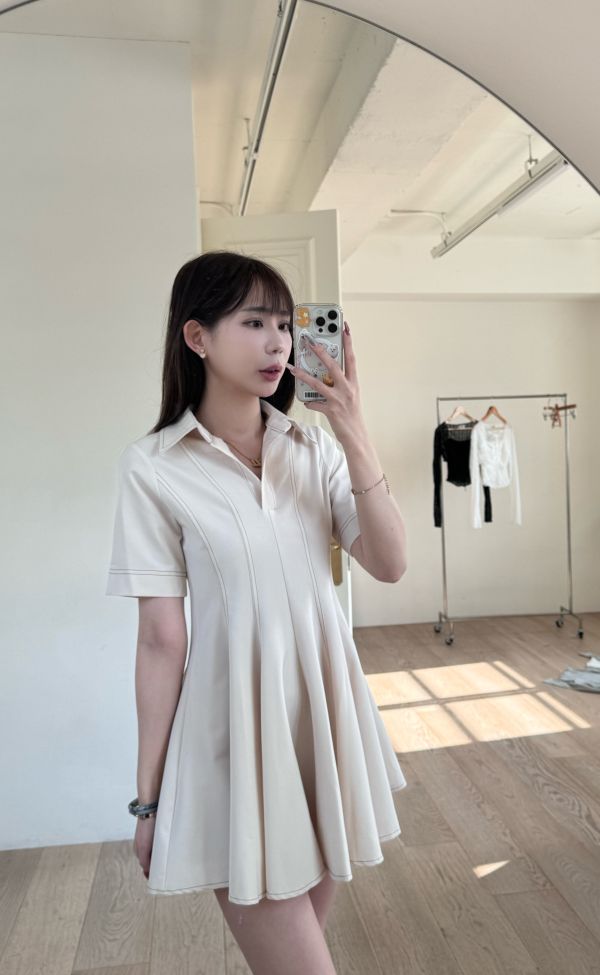 正韓質感翻領春色明顯百褶裙洋 