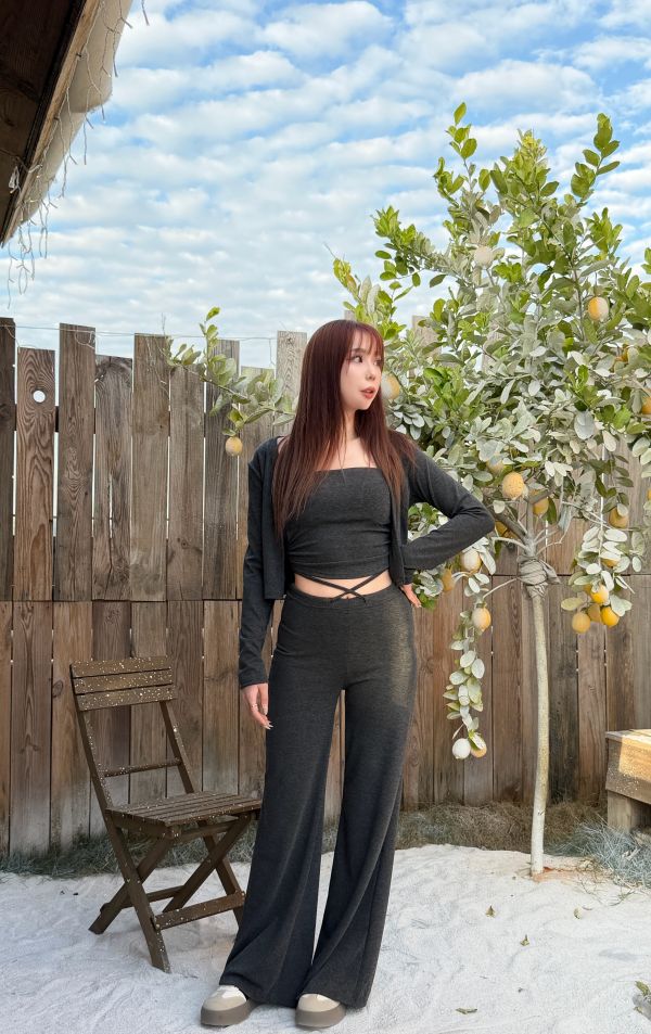 微喇叭褲交叉綁帶平口三件式個性套裝 