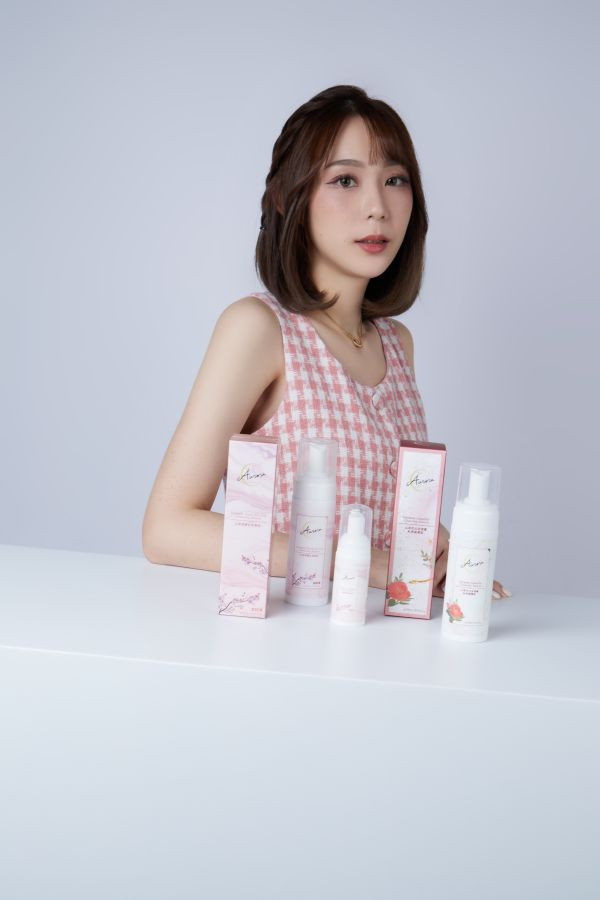 Aurora.C沁香潔膚私密慕斯 